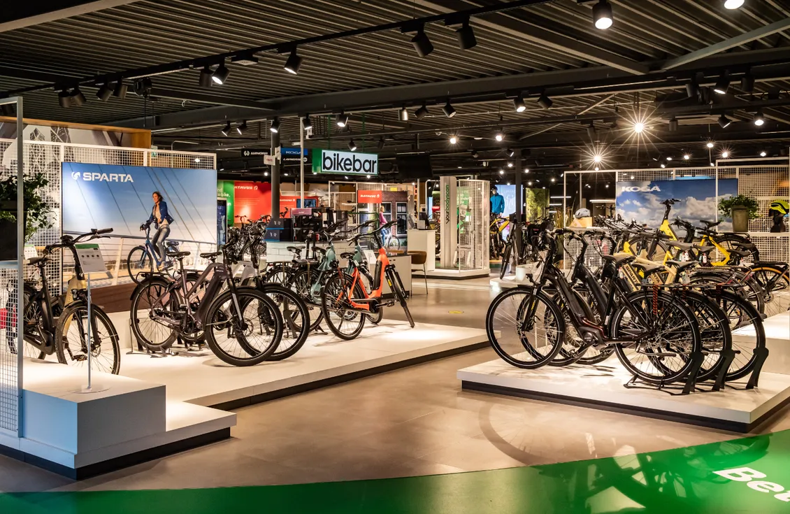 Leenders Fietsen digital signage for e bike shops